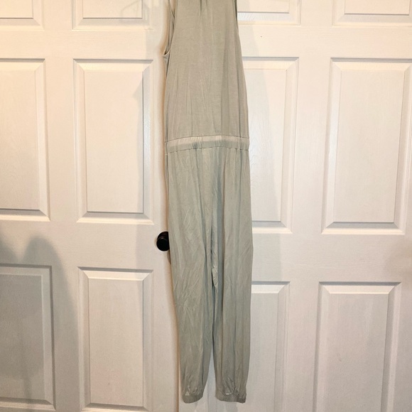 Elan Jumper Green V Neck - Picture 7 of 12